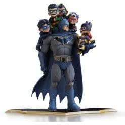 Quantum Mechanix DC Comics Diorama Q-Master Batman: Family Classic 38 Cm